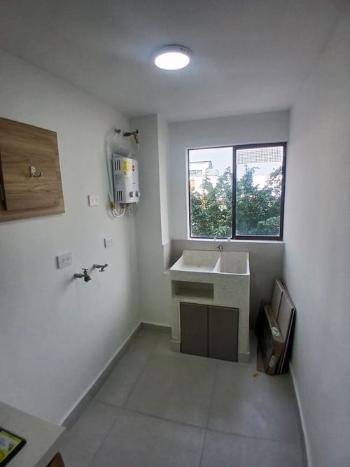 Apartamento de 2 alcobas en venta en Palmas De Belmonte, Pereira, 68 m² · foto 10 de 13
