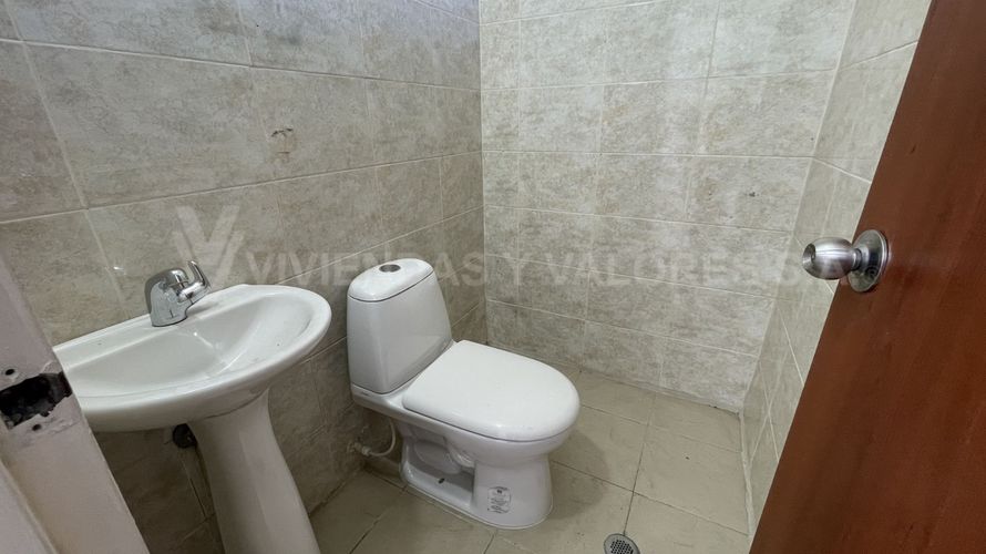 Casa de 6 alcobas en arriendo en Pisarreal, Los Patios, 226 m² · foto 12 de 13