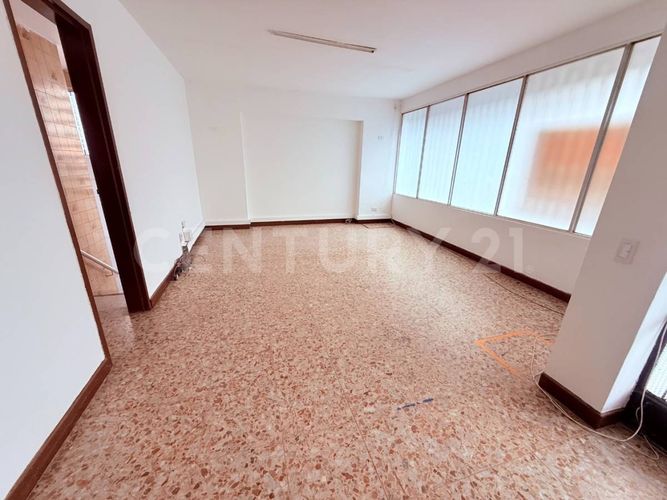 Local en arriendo en Santa Isabel, Cali, 493 m² · foto 3 de 19
