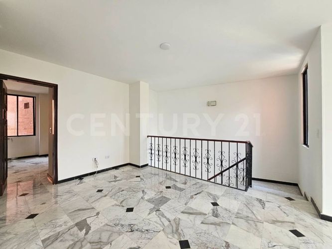 Apartamento de 4 alcobas en venta en Arboledas, Cali, 240 m² · foto 4 de 20