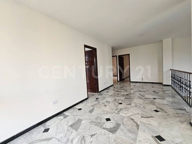 Apartamento de 4 alcobas en venta en Arboledas, Cali, 240 m² · foto 5 de 20