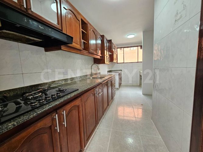 Apartamento de 4 alcobas en venta en Arboledas, Cali, 240 m² · foto 10 de 20