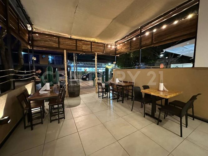 Casa de 4 alcobas en venta en La Flora, Cali, 470 m² · foto 3 de 19