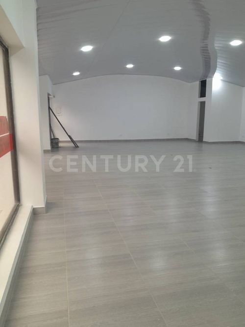 Local en arriendo en San Vicente, Cali, 310 m² · foto 4 de 10