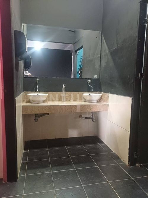 Local en arriendo en El Cedro, Cali, 200 m² · foto 3 de 8