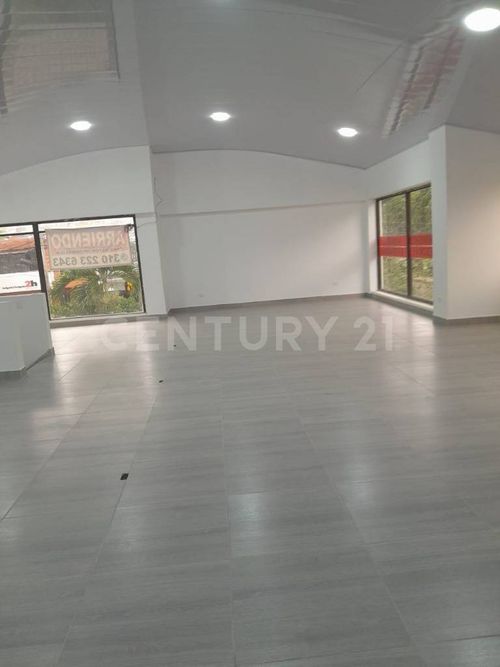 Local en arriendo en San Vicente, Cali, 310 m² · foto 6 de 10