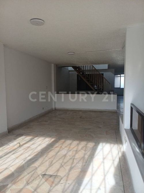Casa de 5 alcobas en venta en El Limonar, Cali, 220 m² · foto 8 de 22