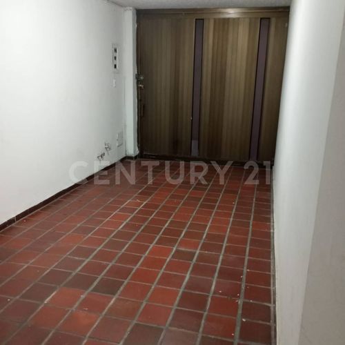 Casa de 5 alcobas en venta en El Limonar, Cali, 220 m² · foto 16 de 22