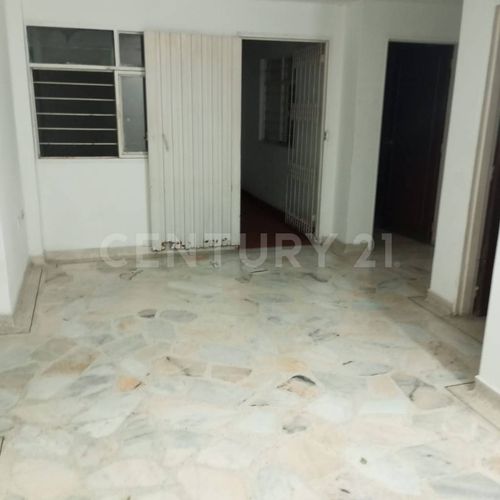 Casa de 5 alcobas en venta en El Limonar, Cali, 220 m² · foto 19 de 22