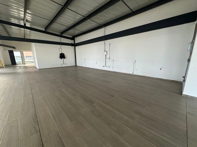 Local en arriendo en Guayaquil, Armenia, 340 m² · foto 4 de 20