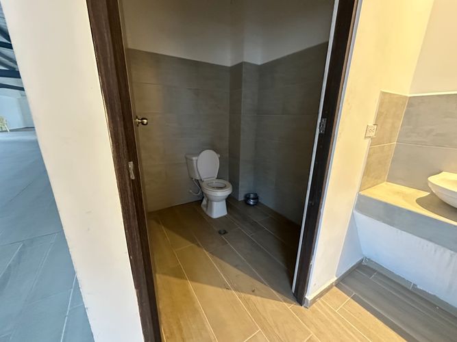 Local en arriendo en Guayaquil, Armenia, 340 m² · foto 11 de 20