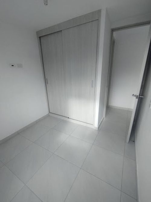 Apartamento de 2 alcobas en venta en San Jose, Sabaneta, 55 m² · foto 4 de 8