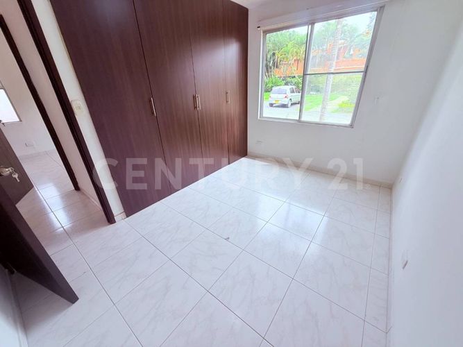 Casa de 5 alcobas en venta en El Castillo, Cali, 250 m² · foto 8 de 22