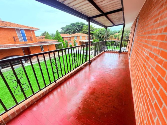 Casa de 5 alcobas en venta en El Castillo, Cali, 250 m² · foto 18 de 22