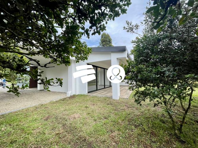 Finca en venta en San Nicolas, La Ceja, 2500 m² · foto 2 de 24
