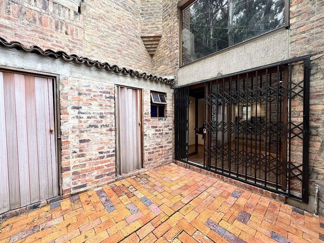 Casa de 2 alcobas en venta en Chicó Alto, Bogotá, 85 m² · foto 12 de 24