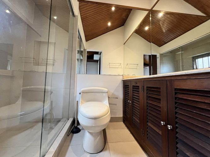 Casa de 2 alcobas en venta en Chicó Alto, Bogotá, 85 m² · foto 19 de 24