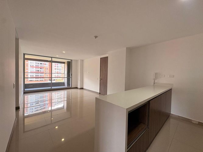 Apartamento de 3 alcobas en venta en San Jose, Sabaneta, 97 m² · foto 2 de 17