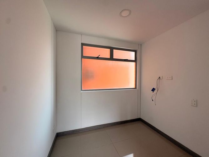 Apartamento de 3 alcobas en venta en San Jose, Sabaneta, 97 m² · foto 9 de 17