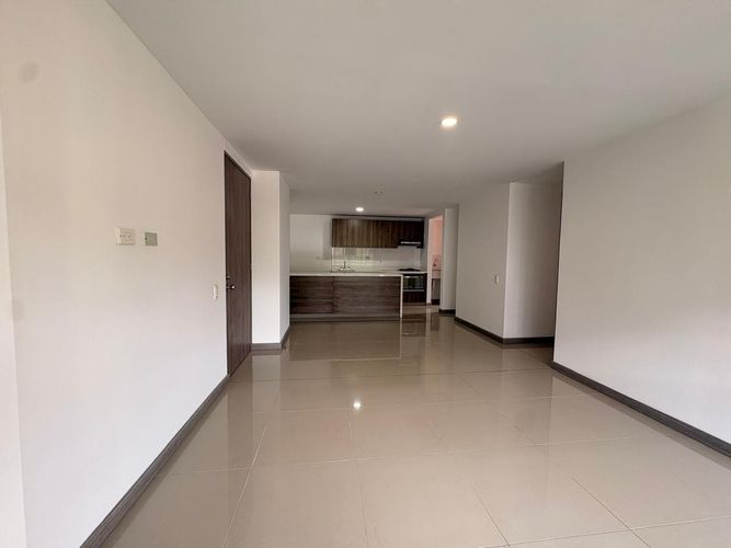 Apartamento de 3 alcobas en venta en San Jose, Sabaneta, 97 m² · foto 8 de 17