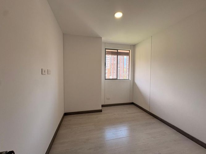 Apartamento de 3 alcobas en venta en San Jose, Sabaneta, 97 m² · foto 11 de 17