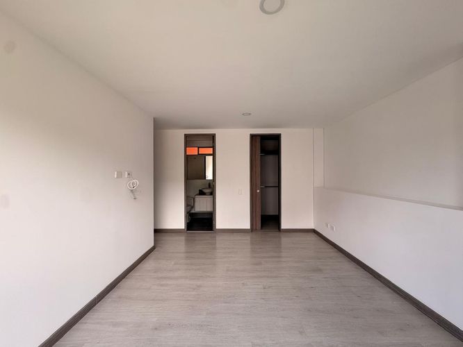 Apartamento de 3 alcobas en venta en San Jose, Sabaneta, 97 m² · foto 14 de 17