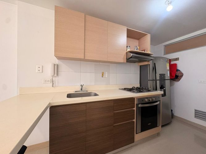 Apartamento de 2 alcobas en venta en San Jose, Sabaneta, 64 m² · foto 4 de 13