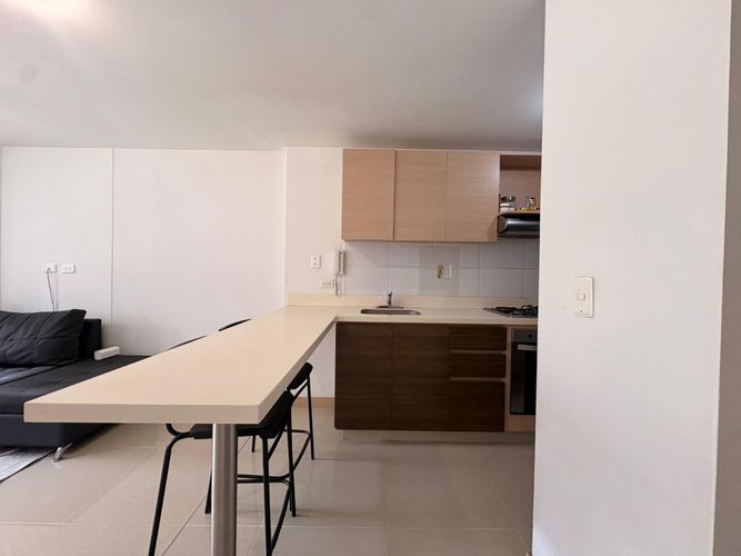 Apartamento de 2 alcobas en venta en San Jose, Sabaneta, 64 m² · foto 6 de 13