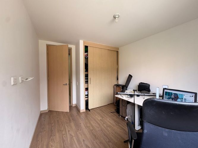 Apartamento de 2 alcobas en venta en San Jose, Sabaneta, 64 m² · foto 9 de 13