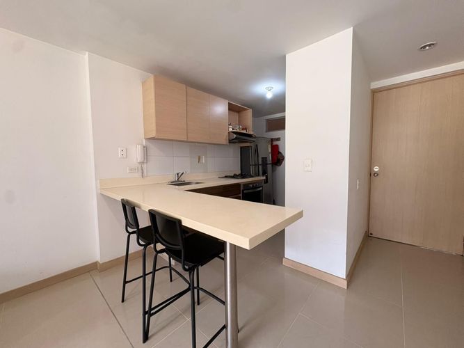 Apartamento de 2 alcobas en venta en San Jose, Sabaneta, 64 m² · foto 5 de 13