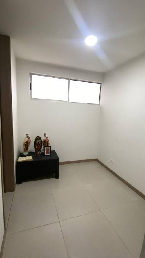 Apartamento de 3 alcobas en venta en Menga, Cali, 85 m² · foto 14 de 19