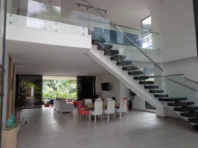 Casa de 6 alcobas en venta en Ruitoque, Piedecuesta, 715 m² · foto 3 de 19
