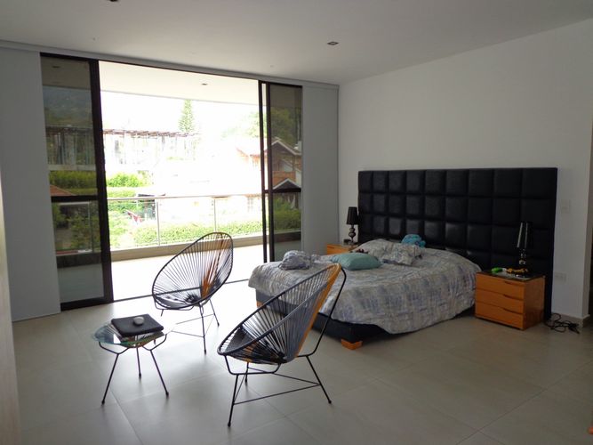 Casa de 6 alcobas en venta en Ruitoque, Piedecuesta, 715 m² · foto 10 de 19