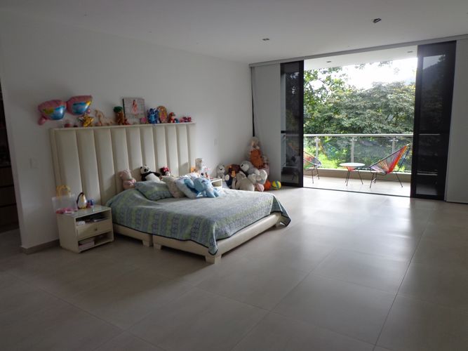 Casa de 6 alcobas en venta en Ruitoque, Piedecuesta, 715 m² · foto 15 de 19