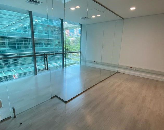 Oficina en venta en Patio Bonito, Medellín, 52 m² · foto 3 de 12