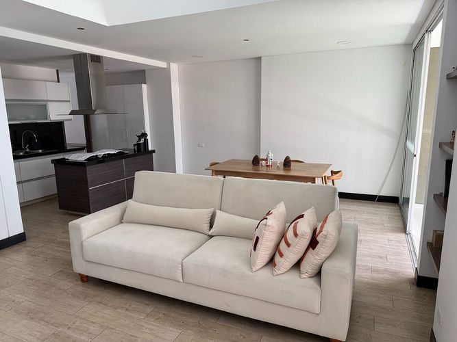 Apartamento de 3 alcobas en venta en Ciudad Jardin, Cali, 170 m² · foto 4 de 24