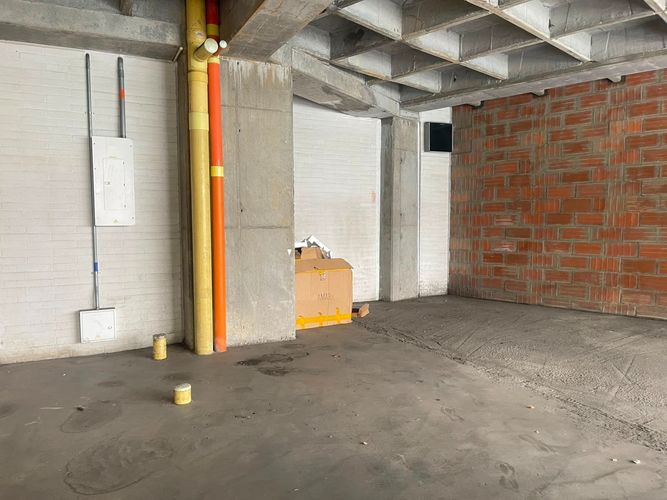Local en arriendo en El Poblado, Medellín, 60 m² · foto 3 de 8