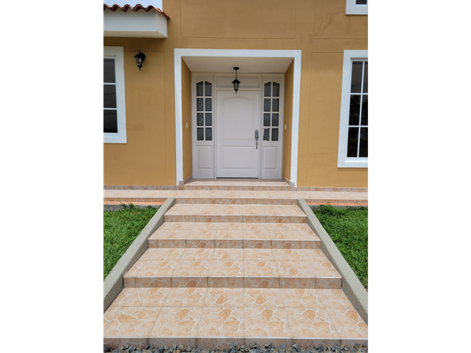 Casa de 5 alcobas en venta en Tribunas Corcega, Pereira, 400 m² · foto 6 de 24
