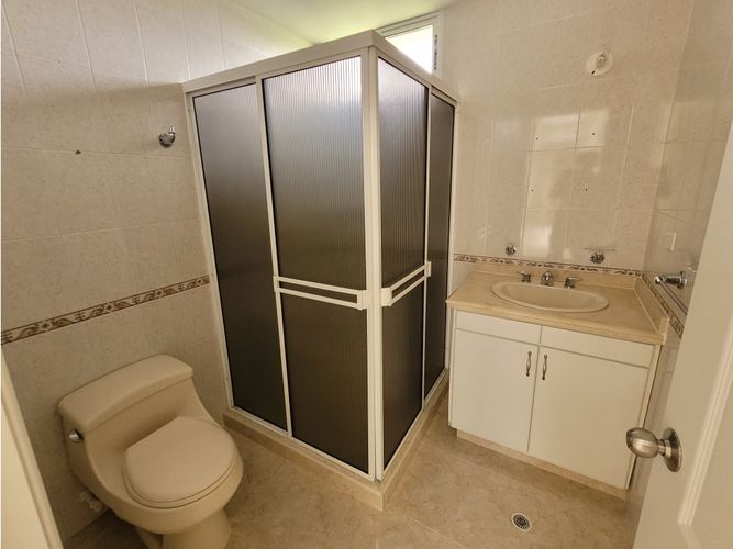 Casa de 5 alcobas en venta en Tribunas Corcega, Pereira, 400 m² · foto 20 de 24