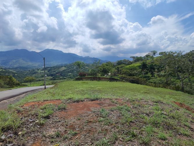 Lote en venta en Pance, Cali, 12 m² · foto 8 de 14