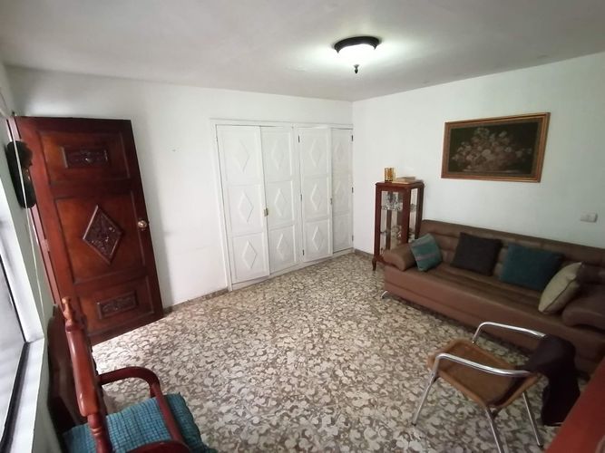 Casa de 4 alcobas en venta en Santa Teresita, Cali, 429 m² · foto 14 de 19