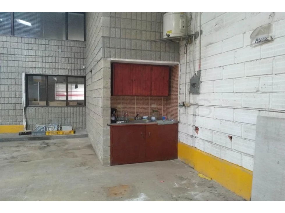 Warehouse for sale in Belén San Bernardo, Medellín 3