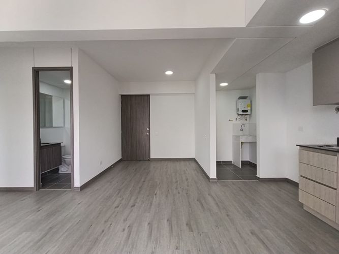 Apartamento de 3 alcobas en arriendo en San Diego, Medellín, 64 m² · foto 4 de 12