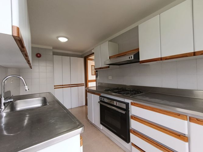 Apartamento de 3 alcobas en arriendo en Las Lomas, Medellín, 160 m² · foto 10 de 20