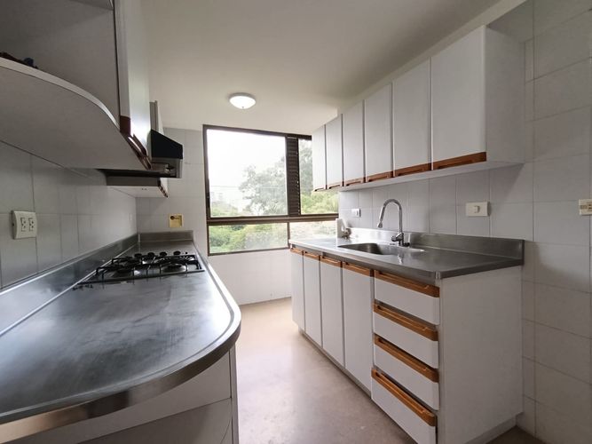 Apartamento de 3 alcobas en arriendo en Las Lomas, Medellín, 160 m² · foto 12 de 20