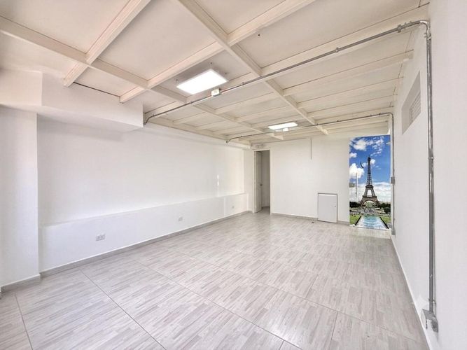 Local en arriendo en Avenida 30 De Agosto, Pereira, 33 m² · foto 7 de 8