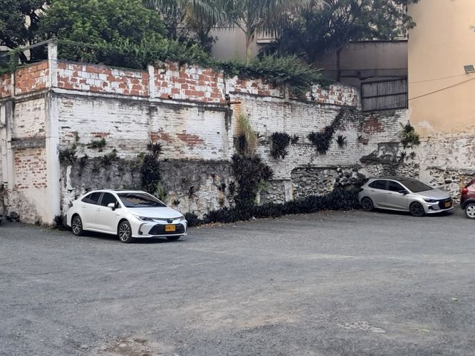 Lote en venta en Granada, Cali, 877 m² · foto 9 de 9