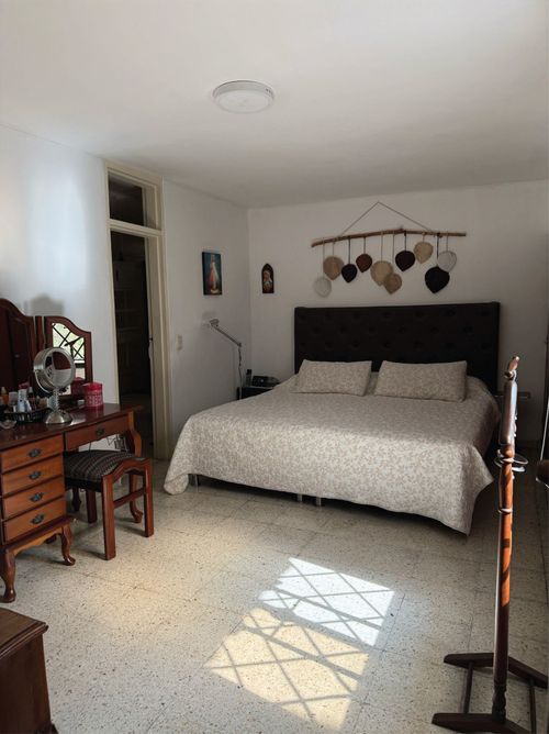 Casa de 8 alcobas en venta en La Flora, Cali, 313 m² · foto 6 de 24