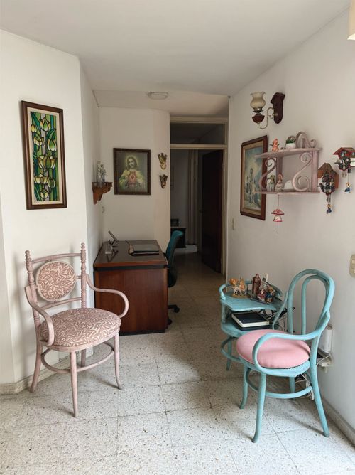 Casa de 8 alcobas en venta en La Flora, Cali, 313 m² · foto 8 de 24