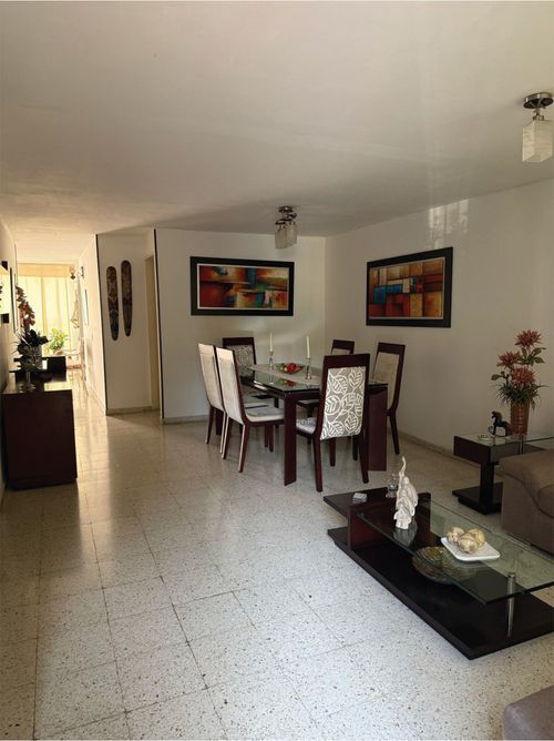 Casa de 8 alcobas en venta en La Flora, Cali, 313 m² · foto 15 de 24